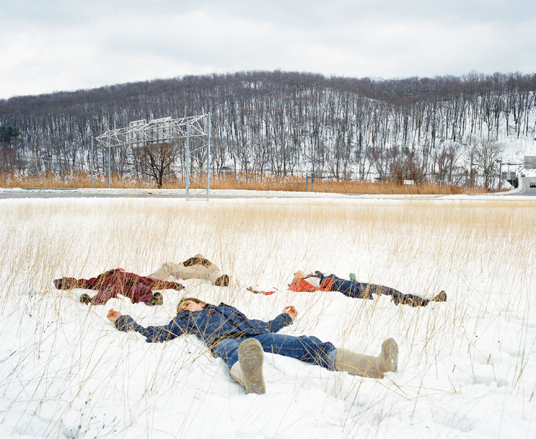 Justine Kurland, Snow Angels, 2000, C-print. © Justine Kurland
