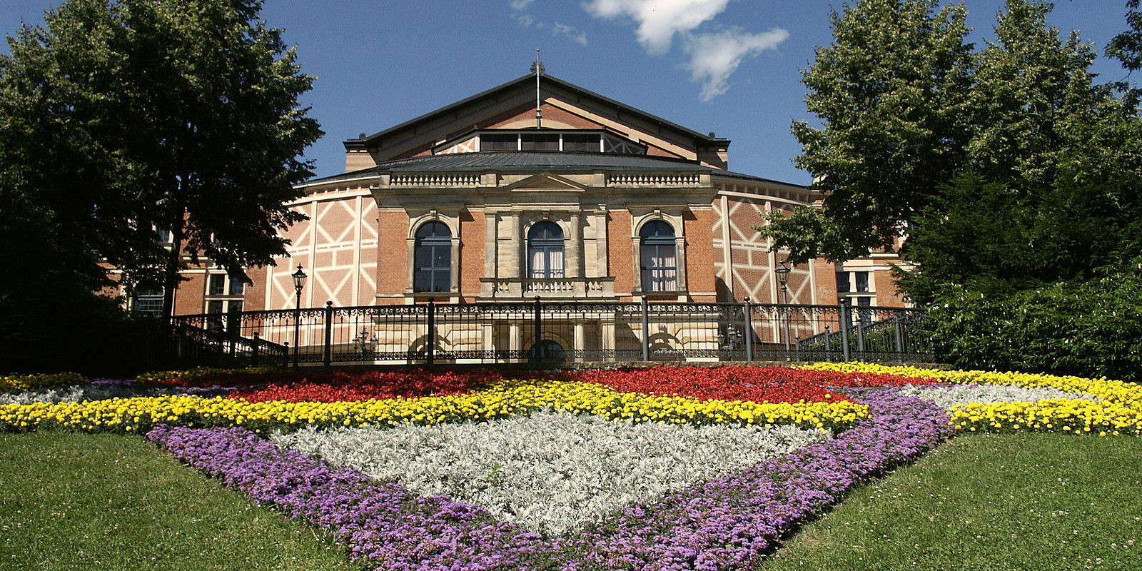 Richard Wagner Festspielhaus am Grünen Hügel in Bayreuth.