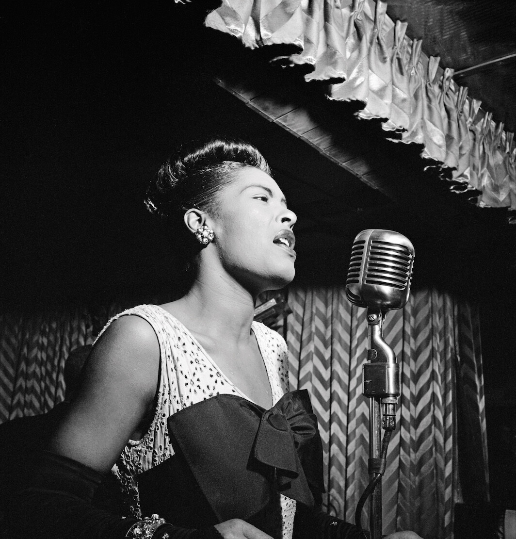 Billie Holiday, Downbeat Club, New York, NY, Feburary 1947. Photo: Library of Congress/William P. Gottlieb.